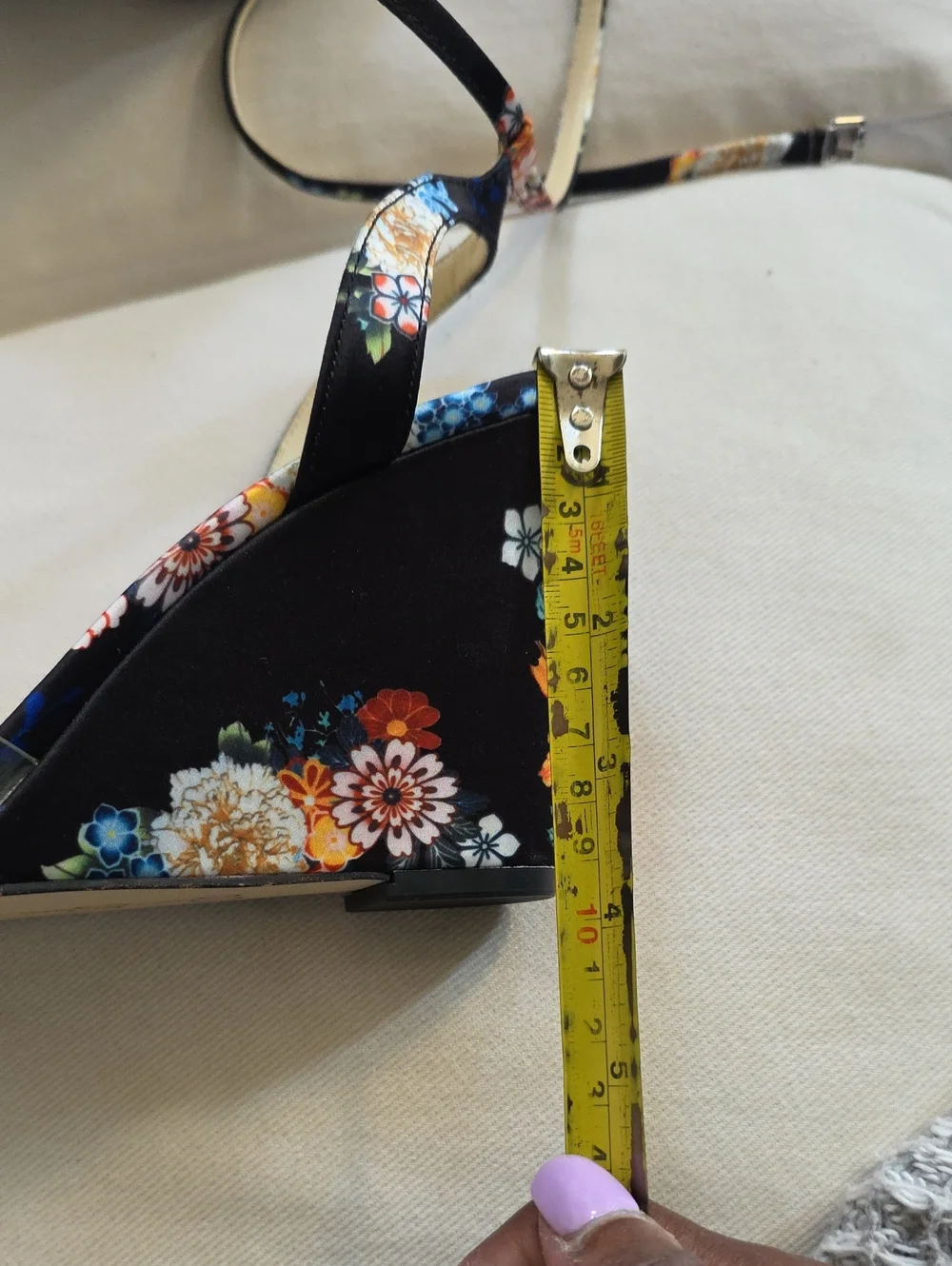Jessica Simpson Arlisa Wedge Black Multicolor Floral Sz 8M